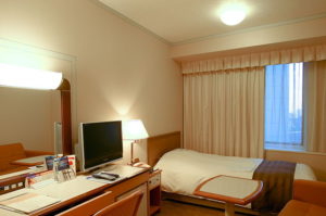 640px-Osaka_Dai-ichi_Hotel_Moderate_Single_Room_20100211-001