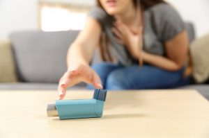 Najcięższe przypadki astmy. Co zrobić w czasie ataku?